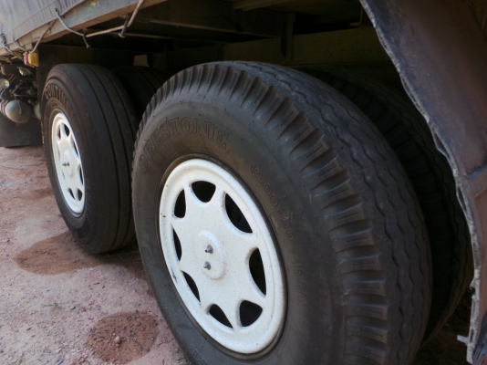 ISUZU 175 แรงม้า หัวเดิม เครื่องเดิม คัซซีสวยตลอดแนว ยางเต็มสิบเส้นค่ะ
