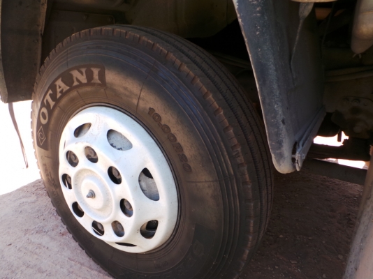 ISUZU 175 แรงม้า หัวเดิม เครื่องเดิม คัซซีสวยตลอดแนว ยางเต็มสิบเส้นค่ะ