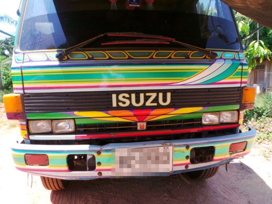 ISUZU 175 แรงม้า หัวเดิม เครื่องเดิม คัซซีสวยตลอดแนว ยางเต็มสิบเส้นค่ะ