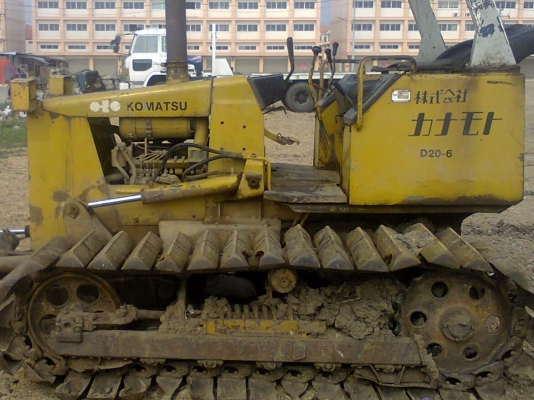 ขาย แทรคเตอร์ D20 รุ่น 6 ห้ากระบอก