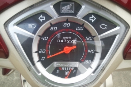 ธารนนทบุรี//ขาย honda wave110i at สวยๆ ราคา22,000บาท เอกสารพร้อมโอนค่ะ