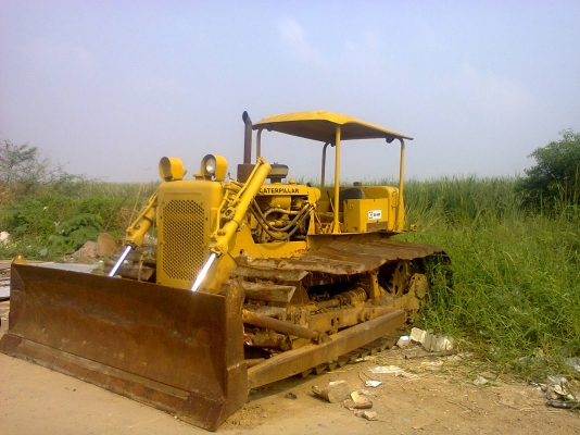 ขาย แทรคเตอร์ CAT D4D (จบที่ 260,000.-) ขาย แทรคเตอร์ CAT D4D (จบที่ 260,000.-)