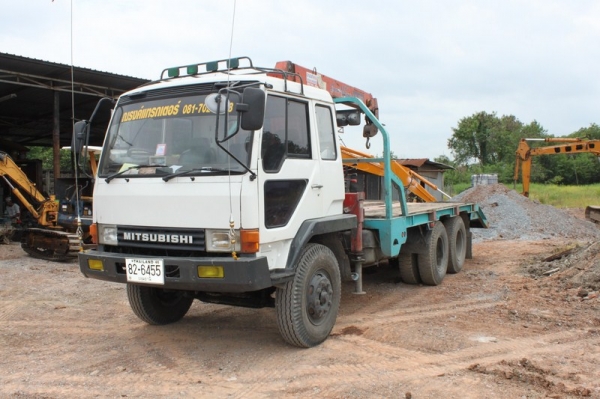 ขายรถบรรทุกท้ายเป็ด MITSUBISHI FUSO 195HP ติดเครน 3 ตัน