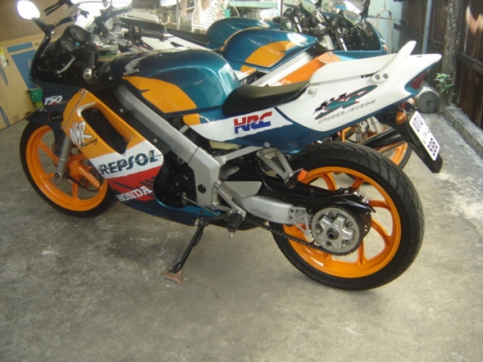 NSR150SP สวยมาก มี 3 คัน 3 ราคา  มี 1 คัน 35000 มี 1 คัน 37000 มี 1 คัน 39000 มี 1 คัน  ต่อรองราคาได้ ครับ สนใจ ติดต่อ ฝ่ายขาย คุณ เจ ครับ โทร 0808051985 ไปรษรีย์ ยานนาวา  ตรง ข้ามปั้มเซลล์ กทม