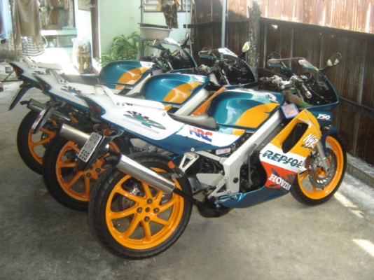 NSR150SP สวยมาก มี 3 คัน 3 ราคา  มี 1 คัน 35000 มี 1 คัน 37000 มี 1 คัน 39000 มี 1 คัน  ต่อรองราคาได้ ครับ สนใจ ติดต่อ ฝ่ายขาย คุณ เจ ครับ โทร 0808051985 ไปรษรีย์ ยานนาวา  ตรง ข้ามปั้มเซลล์ กทม