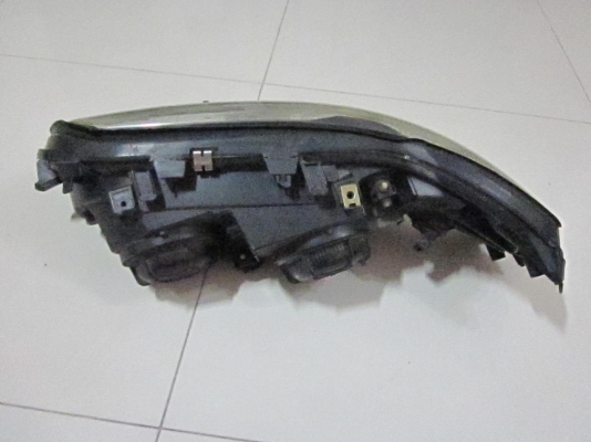 ขาย อะไหล่ VOLVO ไฟหน้า S60 ด้านขวา มือสอง ขาย อะไหล่ VOLVO ไฟหน้า S60 ด้านขวา มือสอง