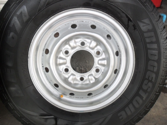 ล้อกะทะ 14นิ้ว 6รู พร้อมยาง 1 คู่ ล้อกะทะ 14นิ้ว 6รู พร้อมยาง 1 คู่