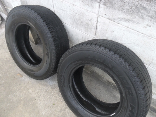 ยาง BRIDGESTONE 225/70R15 สวยๆ 1 คู่