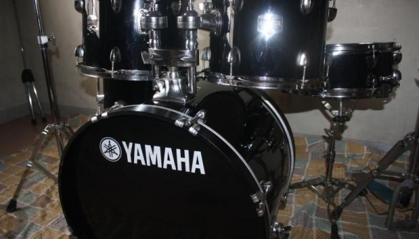 ขายกลองชุด 2 ชุดยี่ห้อ Pearl forum / Yamaha Gigmaker