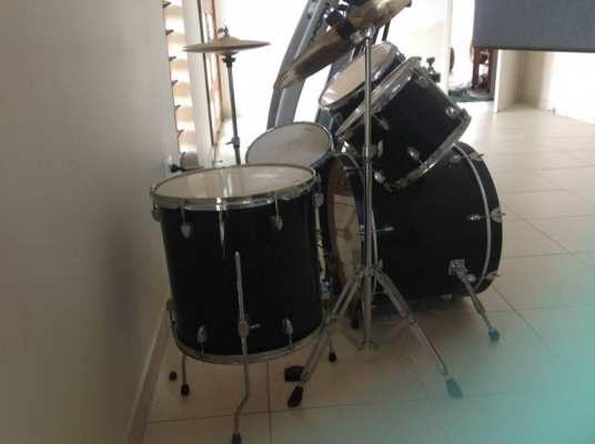 ขายกลองชุด 2 ชุดยี่ห้อ Pearl forum / Yamaha Gigmaker