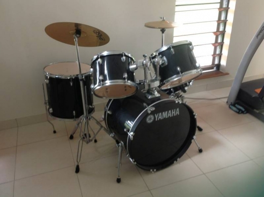 ขายกลองชุด 2 ชุดยี่ห้อ Pearl forum / Yamaha Gigmaker