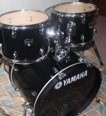 ขายกลองชุด 2 ชุดยี่ห้อ Pearl forum / Yamaha Gigmaker