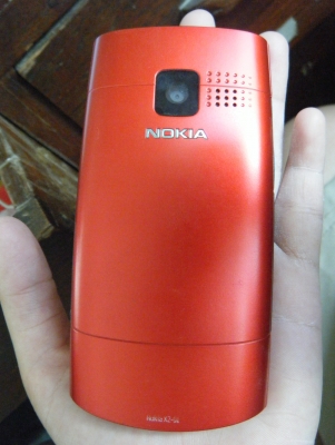 ต้องการขาย Nokia X2-01 สีแดง ต้องการขาย Nokia X2-01 สีแดง