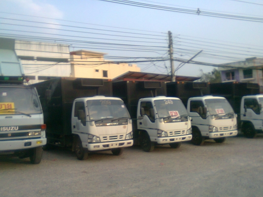 ขายหกล้อNKR ของPOLICE วิ่งน้อยสภาพใสๆ