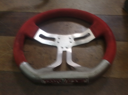 ขายวงรถโกคราท by tony kart หนังกลับสีแดง