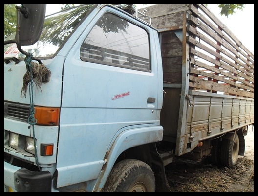 6 ล้อ FRR วางเครื่อง 120 แรง สภาพดี สวยๆ