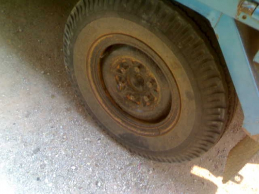 ขายด่วน 4ล้อ  ISUZU NHR69E  4JG2 3069 CC