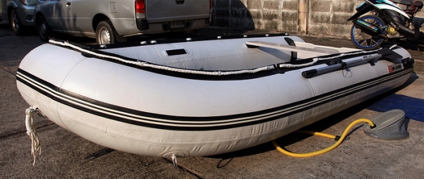 ***ขายเรือยาง SIG-LINER HSD 380 ครับผม***
