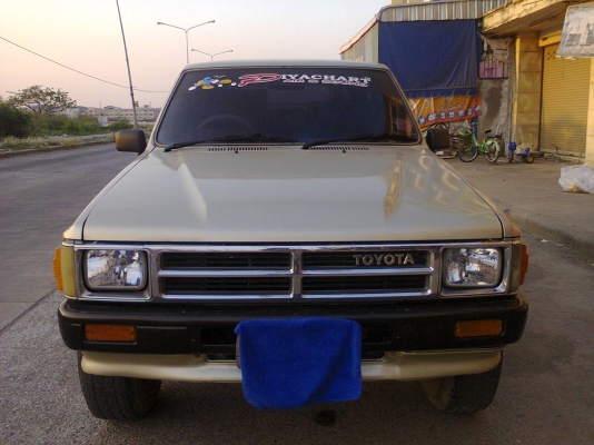 ขาย โตโยต้า ฮีโร่ สีทอง  4ประตู