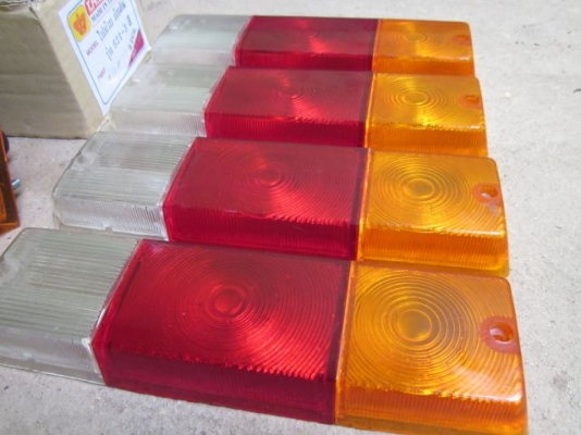 (ขายแล้ว)อะไหล่-Datsun 521 เก่าเก็บ ไม่ได้ใช้แล้ว แบ่งกันใช้ ขายในราคาถูก