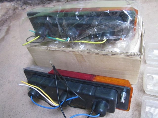 (ขายแล้ว)อะไหล่-Datsun 521 เก่าเก็บ ไม่ได้ใช้แล้ว แบ่งกันใช้ ขายในราคาถูก