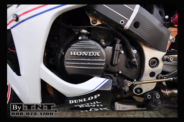 <TNT>ขาย Honda VFR(NC-30) 400 cc./ปี92/สีขาว/ทะเบียนแท้/แฟริ่งแต่ง..สวยๆ>>>>>