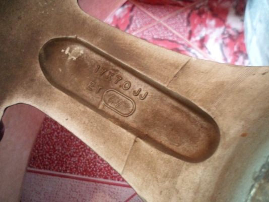 แม็กSR5ขอบ17".กว้าง7" ET42งานLENSOใส่4รู100,114 (คิดราคาแม็ก แต่ยางติดล้อไปให้ ควรเปลี่ยน) ยกชุด 5,500บ. (มียางชุด สนใจถามได้คับ) แม็กSR5ขอบ17".กว้าง7" ET42งานLENSOใส่4รู100,114 (คิดราคาแม็ก แต่ยางติดล้อไปให้ ควรเปลี่ยน) ยกชุด 5,500บ. (มียางชุด สนใจถามได้คับ)