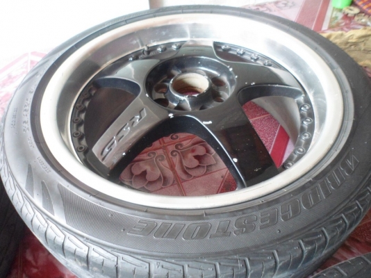 แม็กSR5ขอบ17".กว้าง7" ET42งานLENSOใส่4รู100,114 (คิดราคาแม็ก แต่ยางติดล้อไปให้ ควรเปลี่ยน) ยกชุด 5,500บ. (มียางชุด สนใจถามได้คับ) แม็กSR5ขอบ17".กว้าง7" ET42งานLENSOใส่4รู100,114 (คิดราคาแม็ก แต่ยางติดล้อไปให้ ควรเปลี่ยน) ยกชุด 5,500บ. (มียางชุด สนใจถามได้คับ)