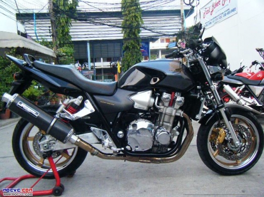 ขายรถ หลุด บ่อน-ถูกๆ ตระกูลBigbike เช่น Cb-Cbr-Vfr-Sr-Bandit-Ducatl-Xjr-Steed-Dragstar รถแต่งสตั้น ตั้งแต่ 400-1300cc. เริ่มที่15000.-50000$