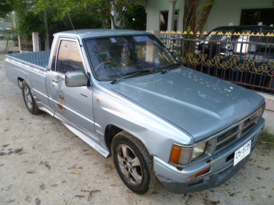 ขายโตโยต้า ฮีโร่ ตอนเดียว ปี 89  ราคา 70000   โทร 081 3298448