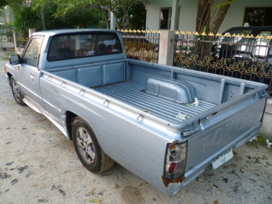 ขายโตโยต้า ฮีโร่ ตอนเดียว ปี 89  ราคา 70000   โทร 081 3298448