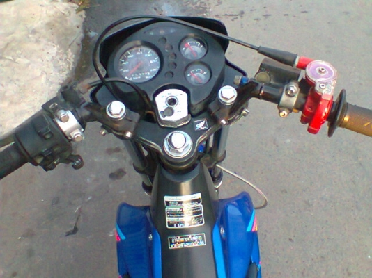 ขายSONICตัวใหม่แท้สีน้ำเงิน-ขาว