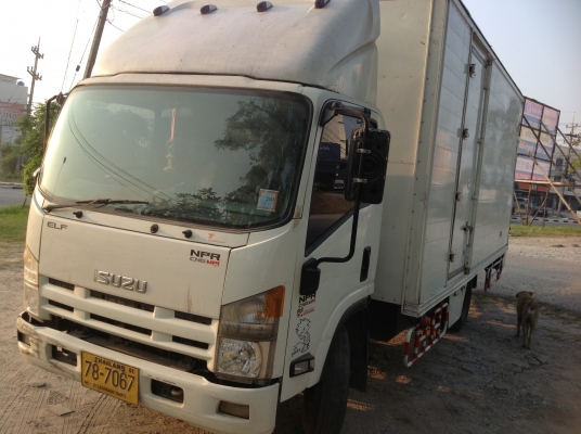 ขายรถ 6 ล้อ isuzu NPR 130 ตู้