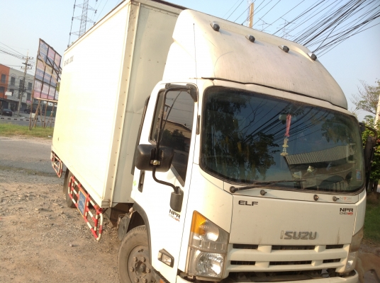 ขายรถ 6 ล้อ isuzu NPR 130 ตู้