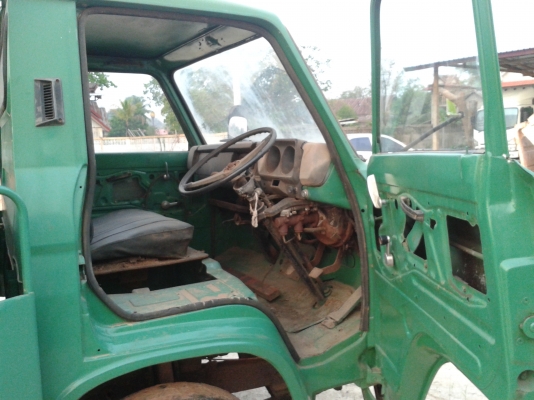 NISSAN CABAL ยาว 4.3เมตร เครื่องไม่มี คัชชีสวยทั้งเส้น เล่มทะเบียน