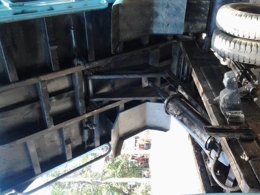 รถดัมพ์ อีซูซุ NKR 88 แรงม้า ปี2002