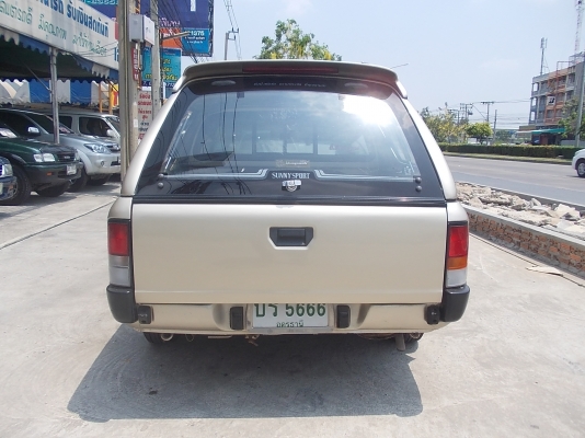 นิสสัน NV QEENCAB เดิมๆ บางๆ เกียร์ธรรมดา ติดแก๊ส LPG หัวฉีด นิสสัน NV QEENCAB เดิมๆ บางๆ เกียร์ธรรมดา ติดแก๊ส LPG หัวฉีด