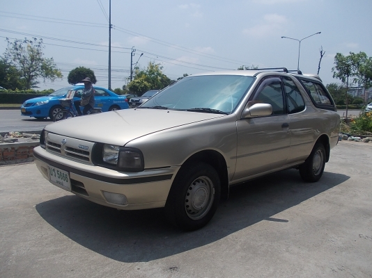 นิสสัน NV QEENCAB เดิมๆ บางๆ เกียร์ธรรมดา ติดแก๊ส LPG หัวฉีด