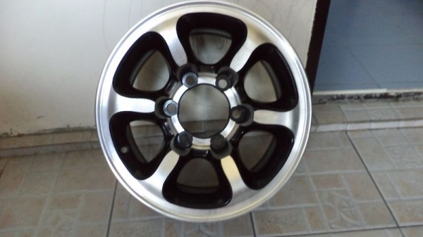 ขายล้อแม็ก ENKEIแข็งๆ ขอบ 15 นิ้ว 6 รู 139.7  กว้าง 7 นิ้ว 4 วง