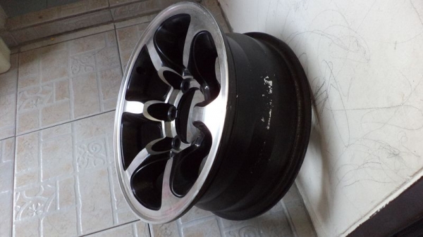 ขายล้อแม็ก ENKEIแข็งๆ ขอบ 15 นิ้ว 6 รู 139.7  กว้าง 7 นิ้ว 4 วง