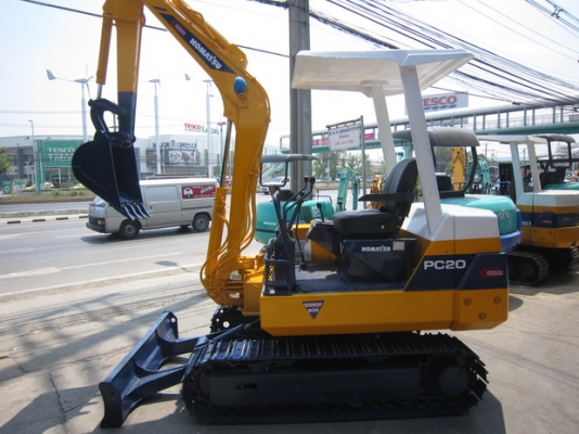 ขาย รถขุดเล็ก KOMATSU รุ่น PC20-6- แทร็กเหล็ก มือสองญี่ปุ่น