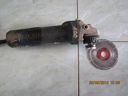 เครื่องเจียรไฟฟ้าBOSCH GWS7-100 สภาพดี พร้อมใช้งานครับ