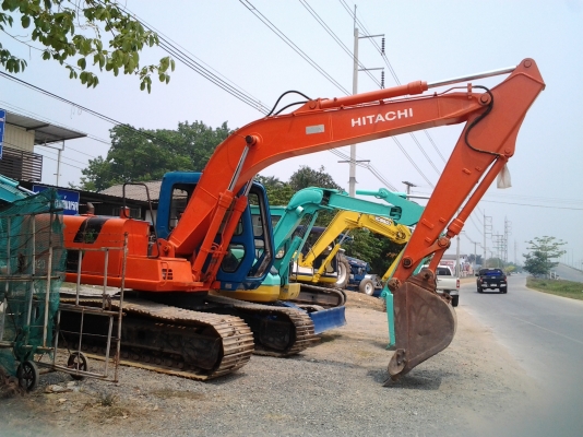 ขายด่วน..รถแบคโฮ HITACHI EX120-2 รถสวย เก่าญี่ปุ่นแท้  ทำงานได้ไว ประหยัดน้ำมันสุดคุ้ม มีใบอินวอยล์ ราคาต่อรองได้.