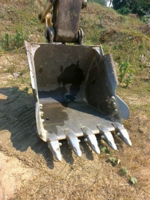 200 มาค ที เอกสารใบอินวอยเอวพอได้โซ่ได้ เครื่องดีปั้มดี ใบชำรุด 3 ใบ แอร์เย็นรถทำงานอยู่อยากขายถ้าราคาไม่ต่ำเกินเหตุ