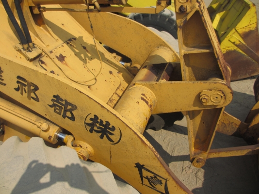 สภาพ 80 \% รถตัก เอวอ่อน ล้อยาง KOMATSU 510  เก่านอก เอวแน่น ปั็มแรง สภาพพร้อมใช้ สุดๆเอาไปแบ่งกันใช้ได้เลยครับ   น้องร็อค จัดหั้ย สนใจโทร สอบถามได้ 081-8535656