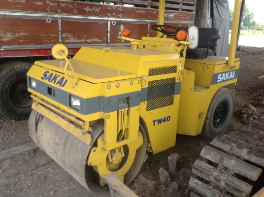 ขาย รถบด 4 ตัน TW40 สภาพเก่าเก็บ เดิมๆ สวยมาก สนใจติดต่อโดยตรง 081-4283210