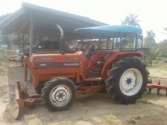 ขายรถไถ คูโบต้า L435 มีอุปกรณ์  ดันหน้า ผาน6