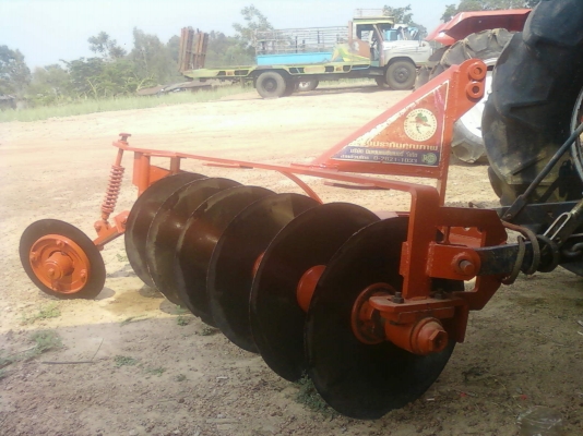 ขายรถไถ คูโบต้า L435 มีอุปกรณ์  ดันหน้า ผาน6