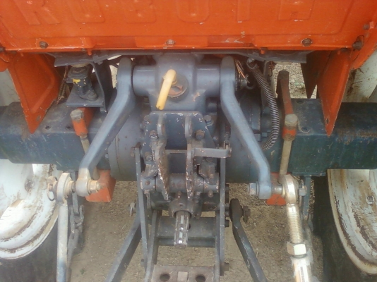 ขายรถไถ คูโบต้า L435 มีอุปกรณ์  ดันหน้า ผาน6