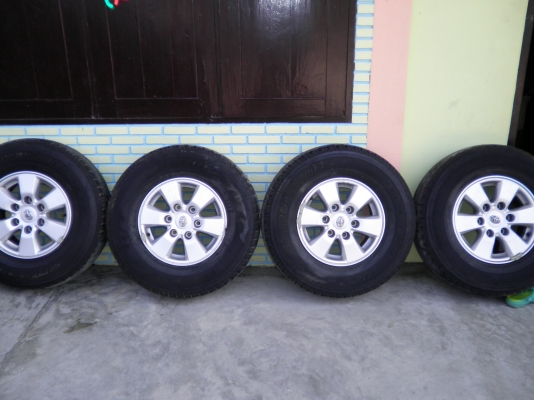 แม็กขอบ15 สวย1ชุดพร้อมยาง255/15/70